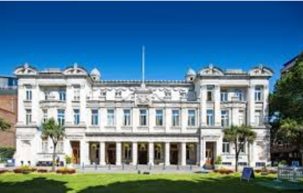 Global Talent Undergraduate Scholarships at Queen Mary University of London 2026